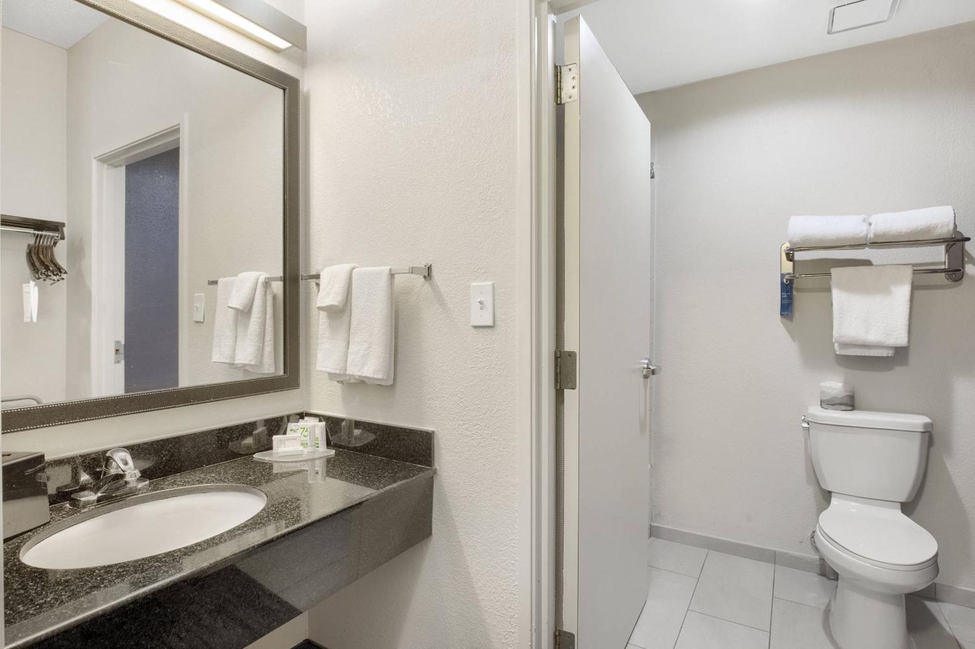 Fairfield Inn And Suites Мобил Экстерьер фото