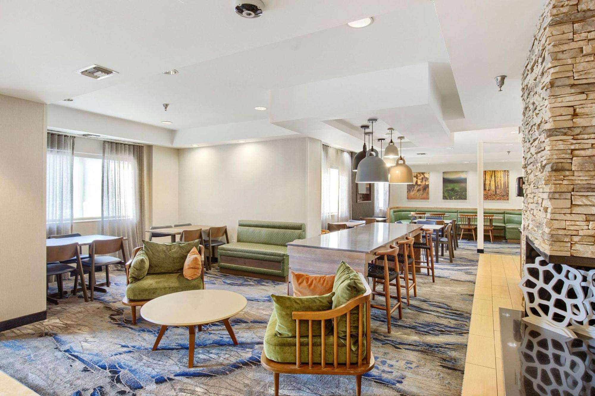 Fairfield Inn And Suites Мобил Экстерьер фото