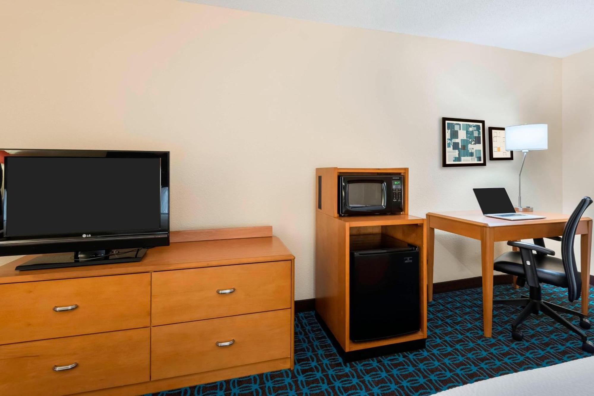 Fairfield Inn And Suites Мобил Экстерьер фото