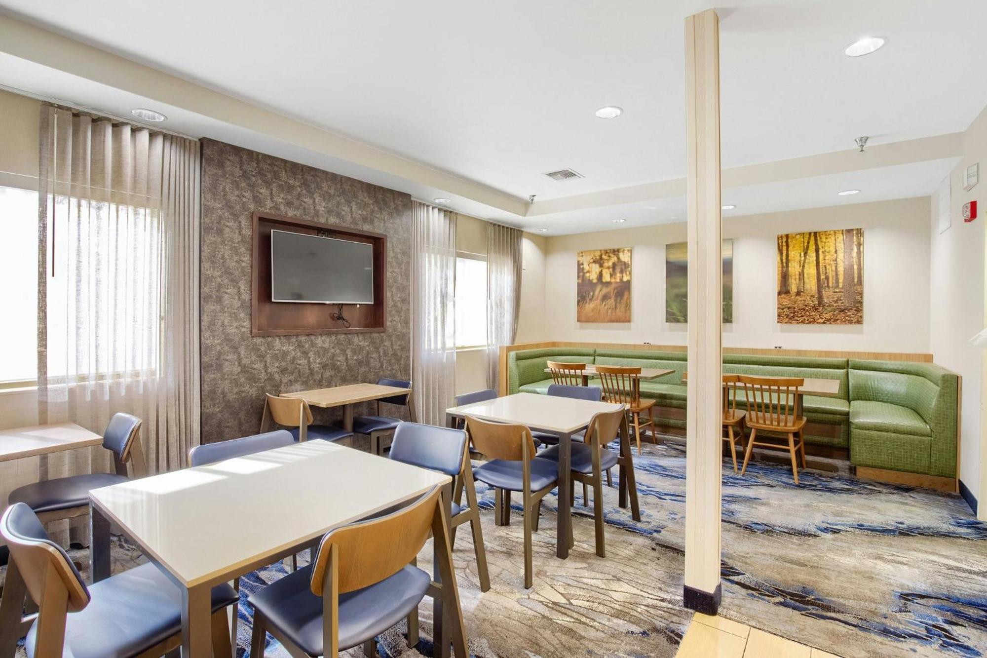 Fairfield Inn And Suites Мобил Экстерьер фото