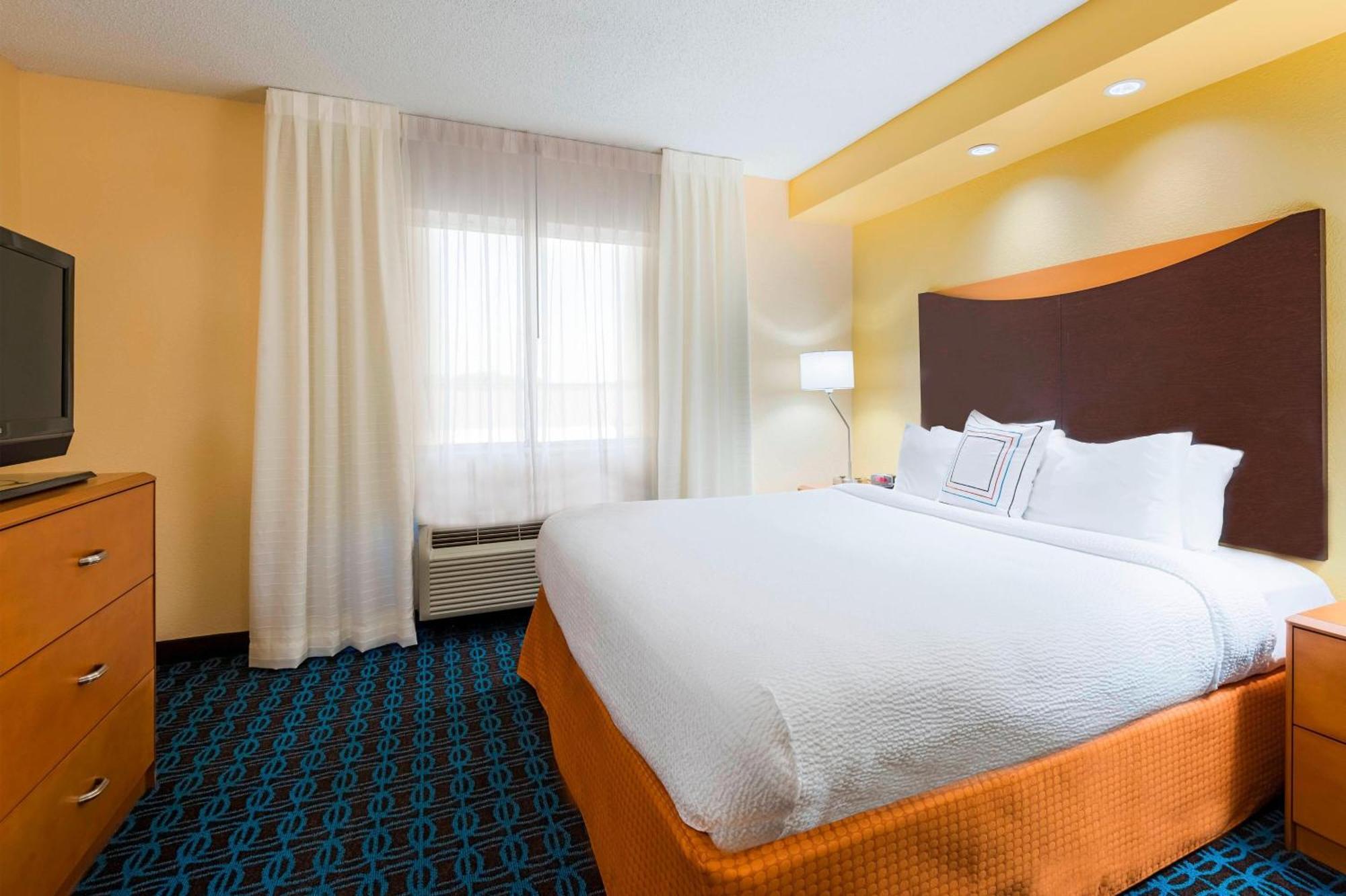 Fairfield Inn And Suites Мобил Экстерьер фото